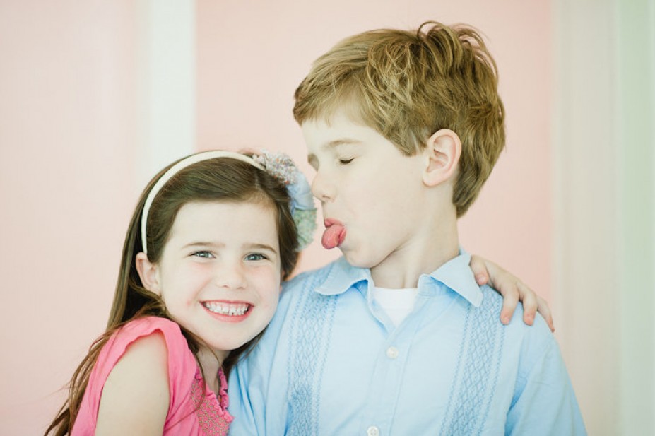 Χτίζοντας μια σχέση για αγαπημένα αδέρφια